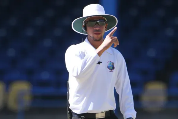 Bouncer Cricket Umpire Signal