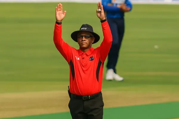 Six Cricket Umpire Signal